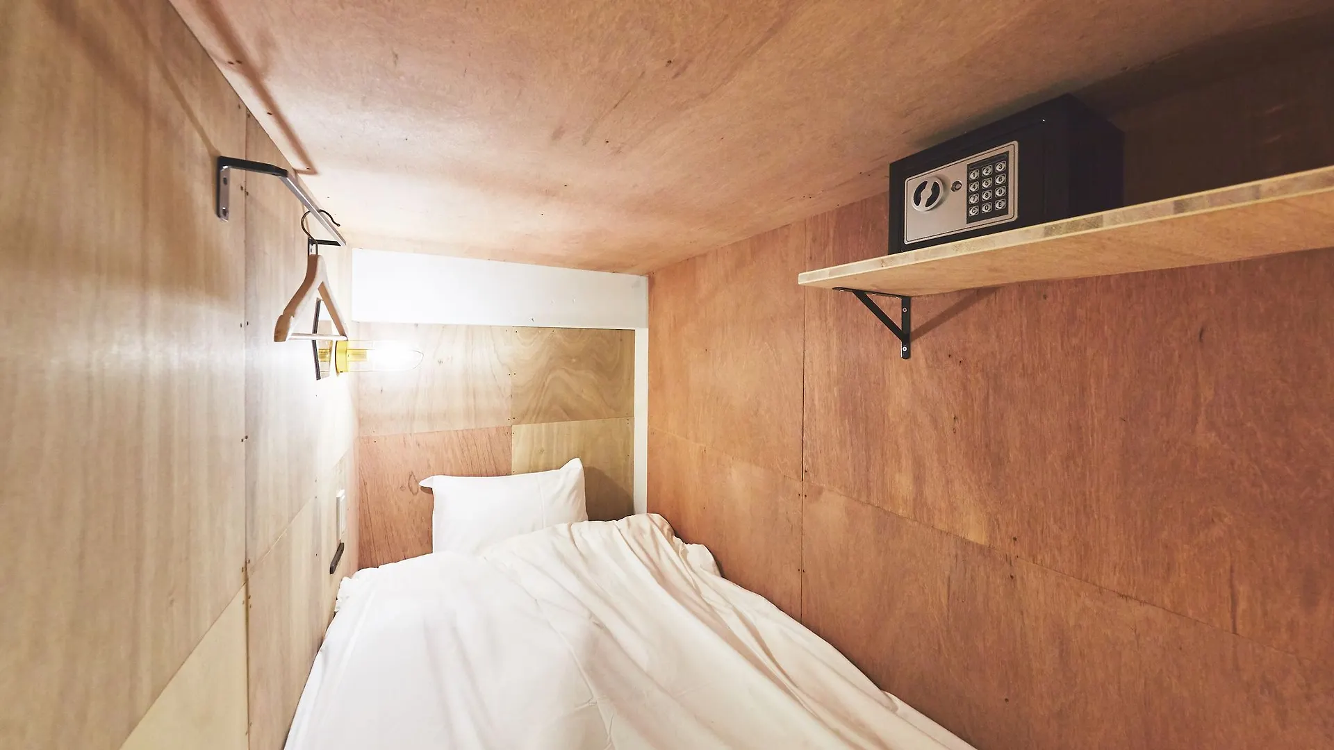 Shimokita Hostel Tokyo 2*,  Japan